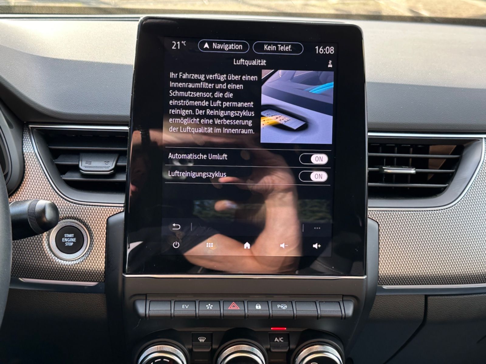 Renault Arkana E-Tech Intens - Samsaru's Car Outlet