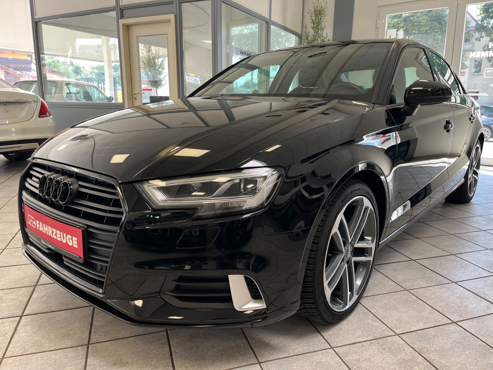 Audi A3 Lim. 40 TFSI Quattro S-Line Sport - Samsaru's Car Outlet