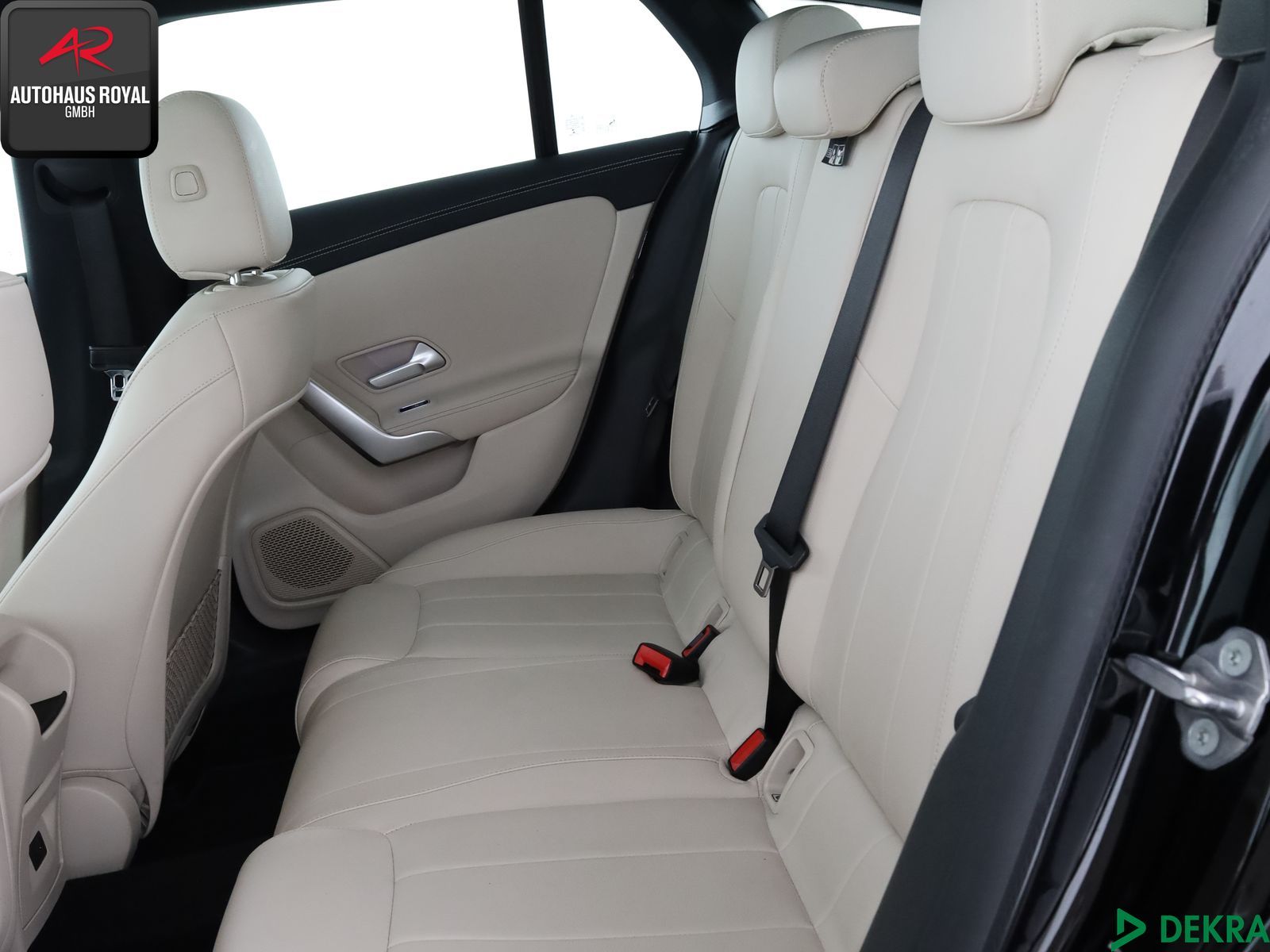 Mercedes-Benz CLA 200 Shooting Brake d 4M - Samsaru's Car Outlet
