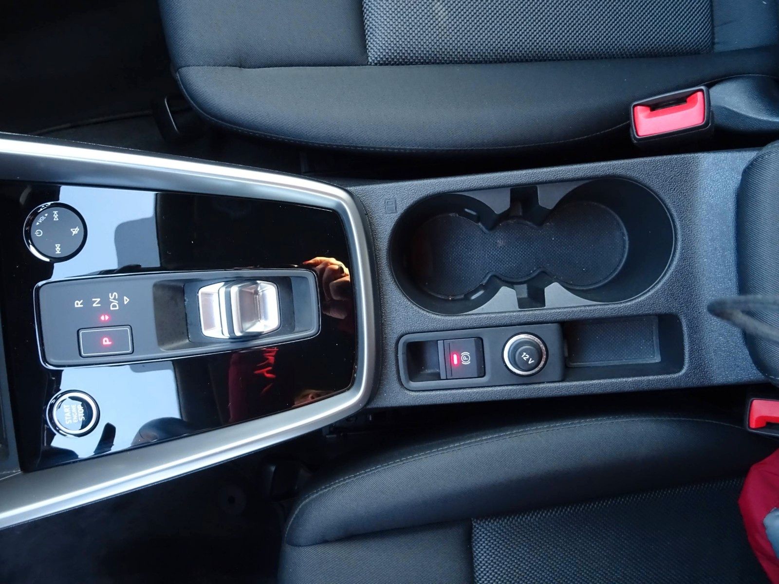 Audi A3 Sportback30TFSI S line NaviLEDSHZ Virtuell