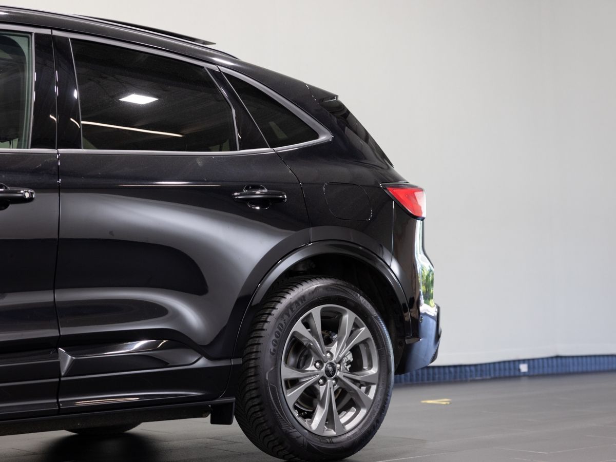 Ford Kuga ST-Line X - Samsaru's Car Outlet