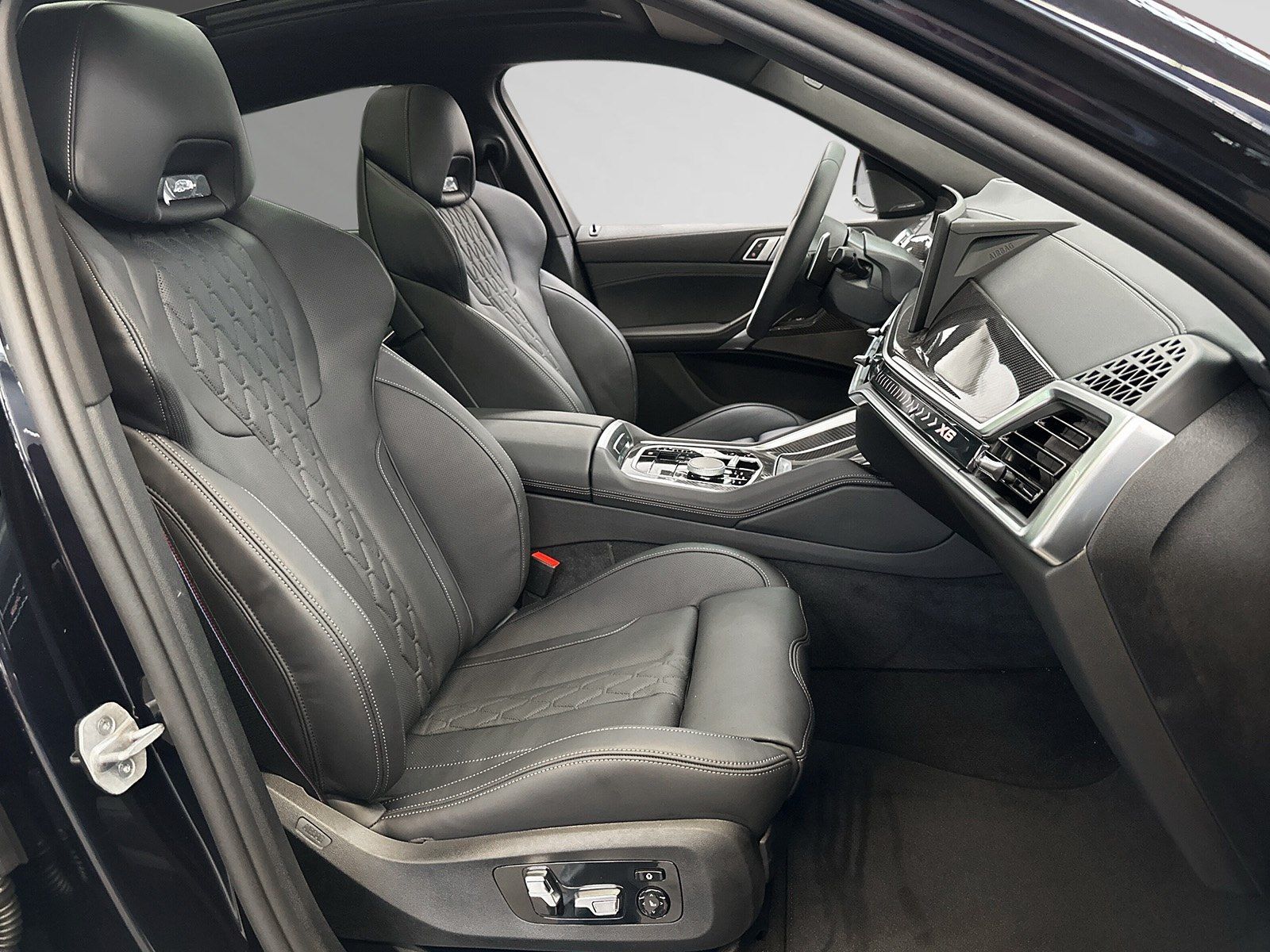 BMW X6 xDrive40i M Sport Pro|AHK|22"|Pano|DA&PA-Prof