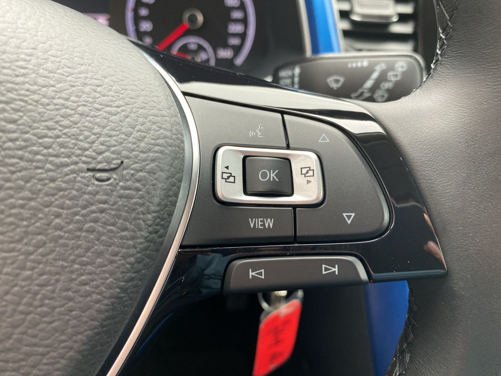 Volkswagen T-Roc 2.0 TDI Style - Samsaru's Car Outlet