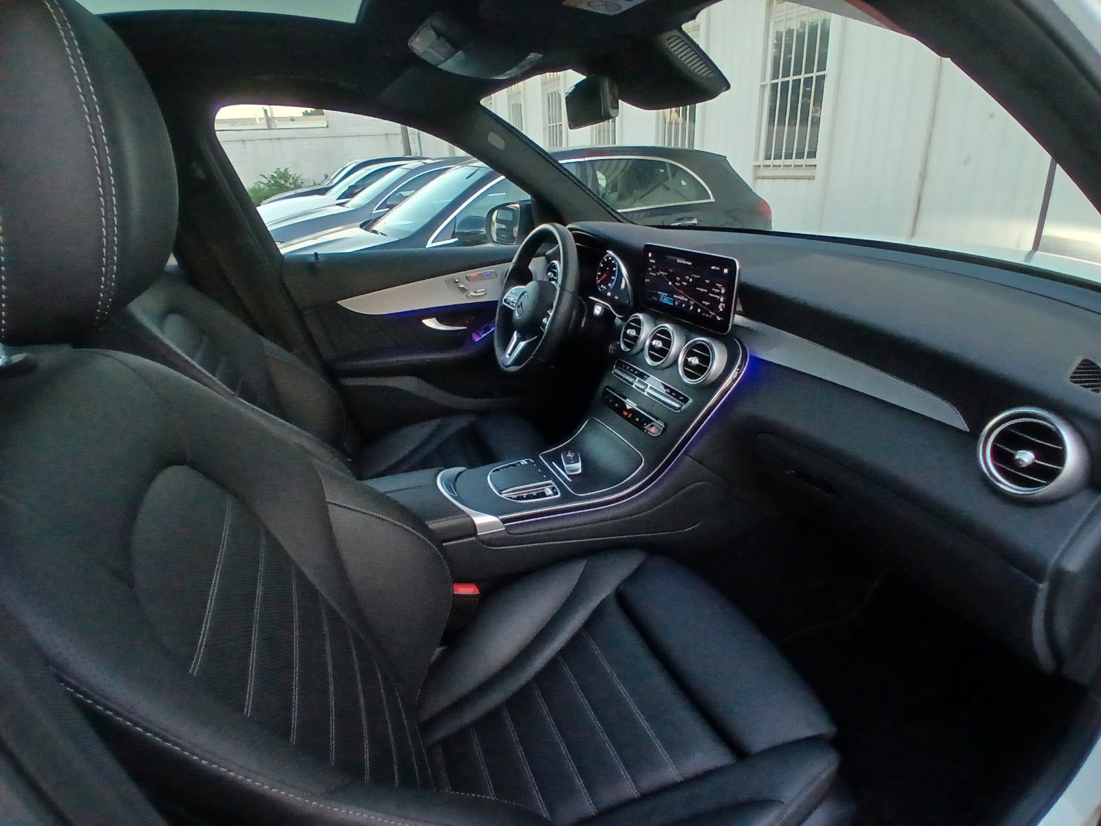 Mercedes-Benz GLC300de AMG 4M_360_Panorama_Leder_Sitzklima_LED