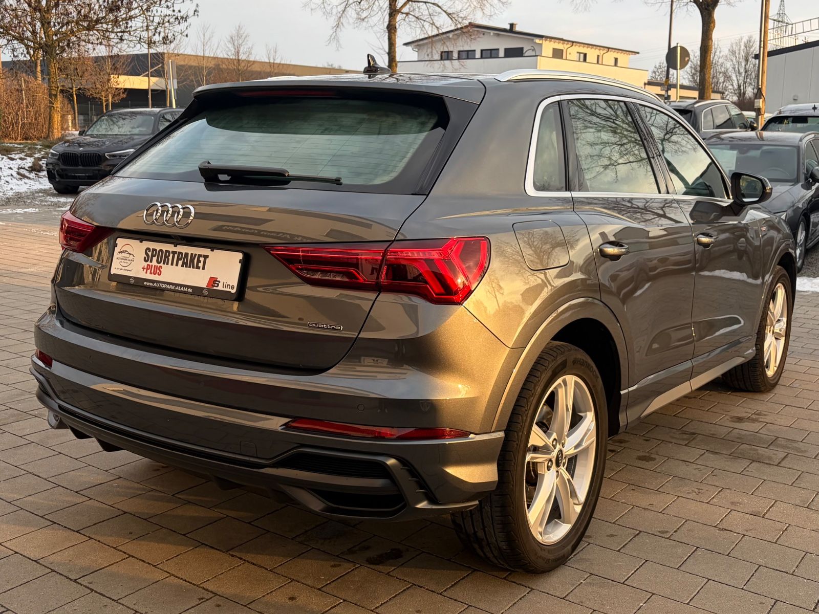 Audi Q3 40 TFSI quattro S line ACC Lane RFK ViCo