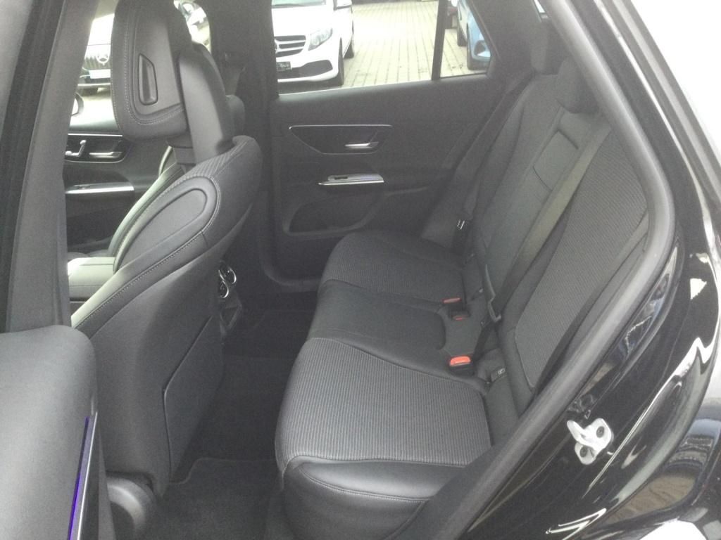 Mercedes-Benz GLC 200 4MATIC Avantgarde - Samsaru's Car Outlet
