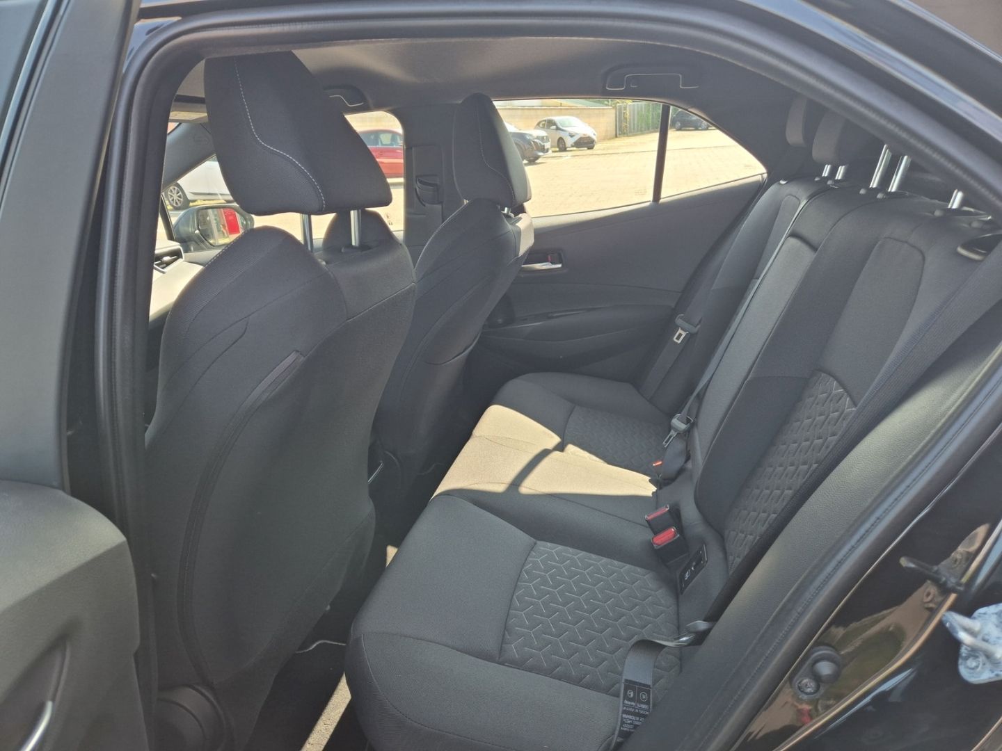 Toyota Corolla Hybrid Business Edition - Samsaru's Car Outlet
