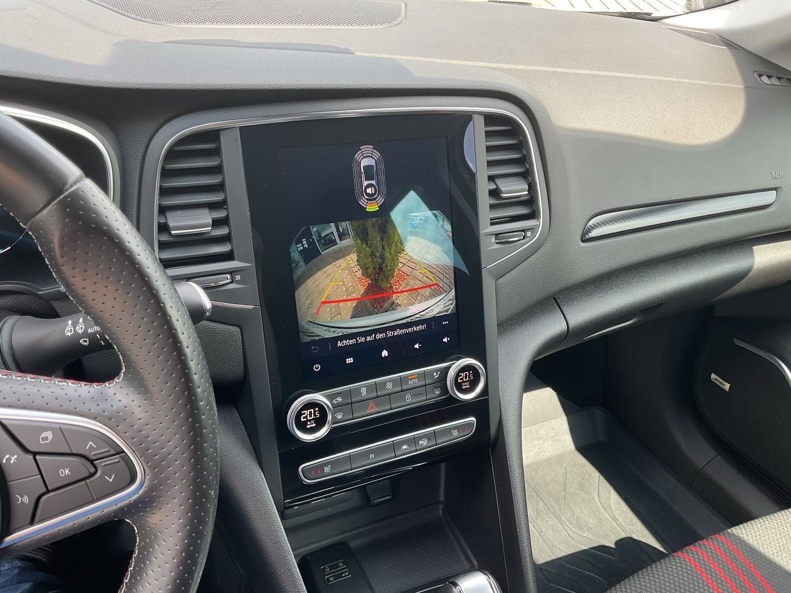 Renault Megane Grandtour E-Tech R.S. Line PLUG-IN - Samsaru's Car Outlet
