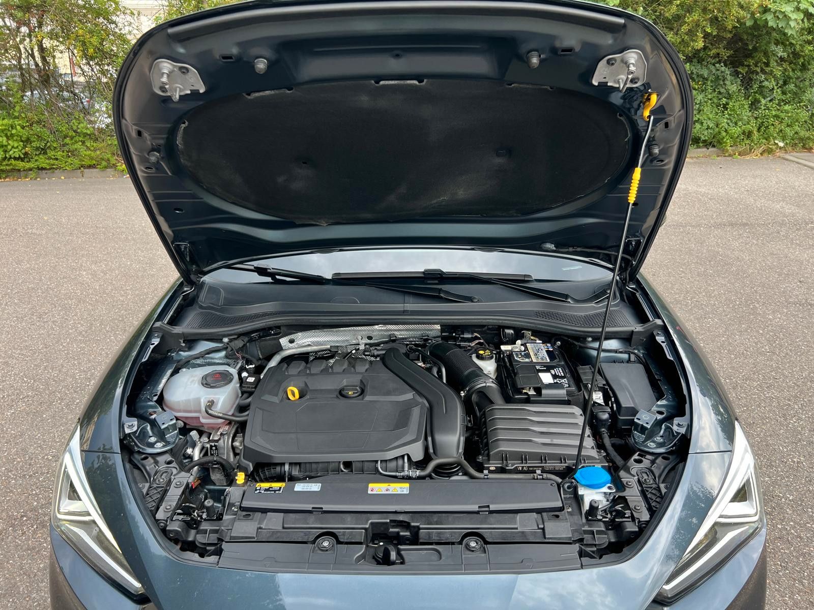 Seat Leon 1.5 ETSI ACT Plus - Samsaru's Car Outlet