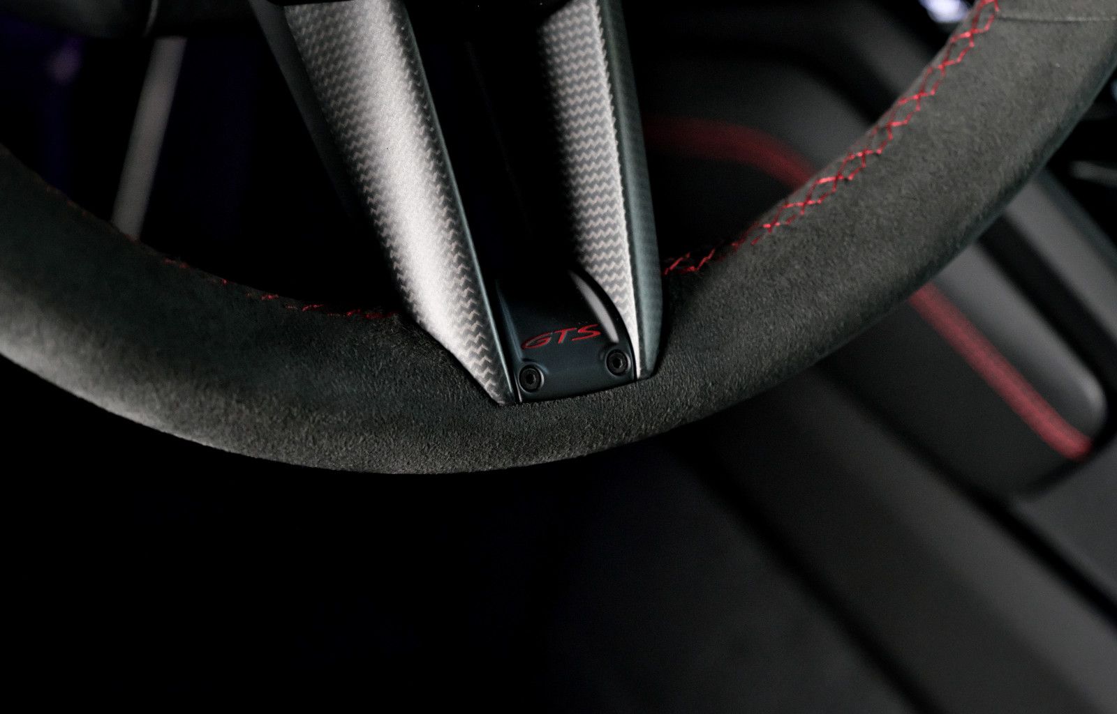 Porsche 992.2 Carrera 4 GTS T-Hybrid Sport-Design Titan