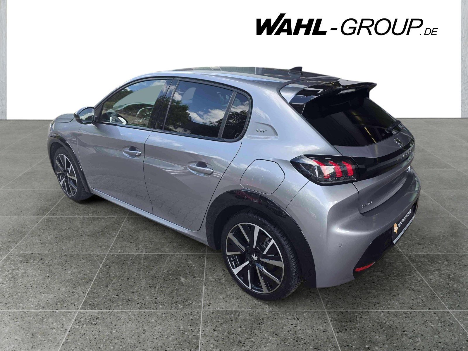 Peugeot 208 1.2 Pure Tech 100 GT - Samsaru's Car Outlet