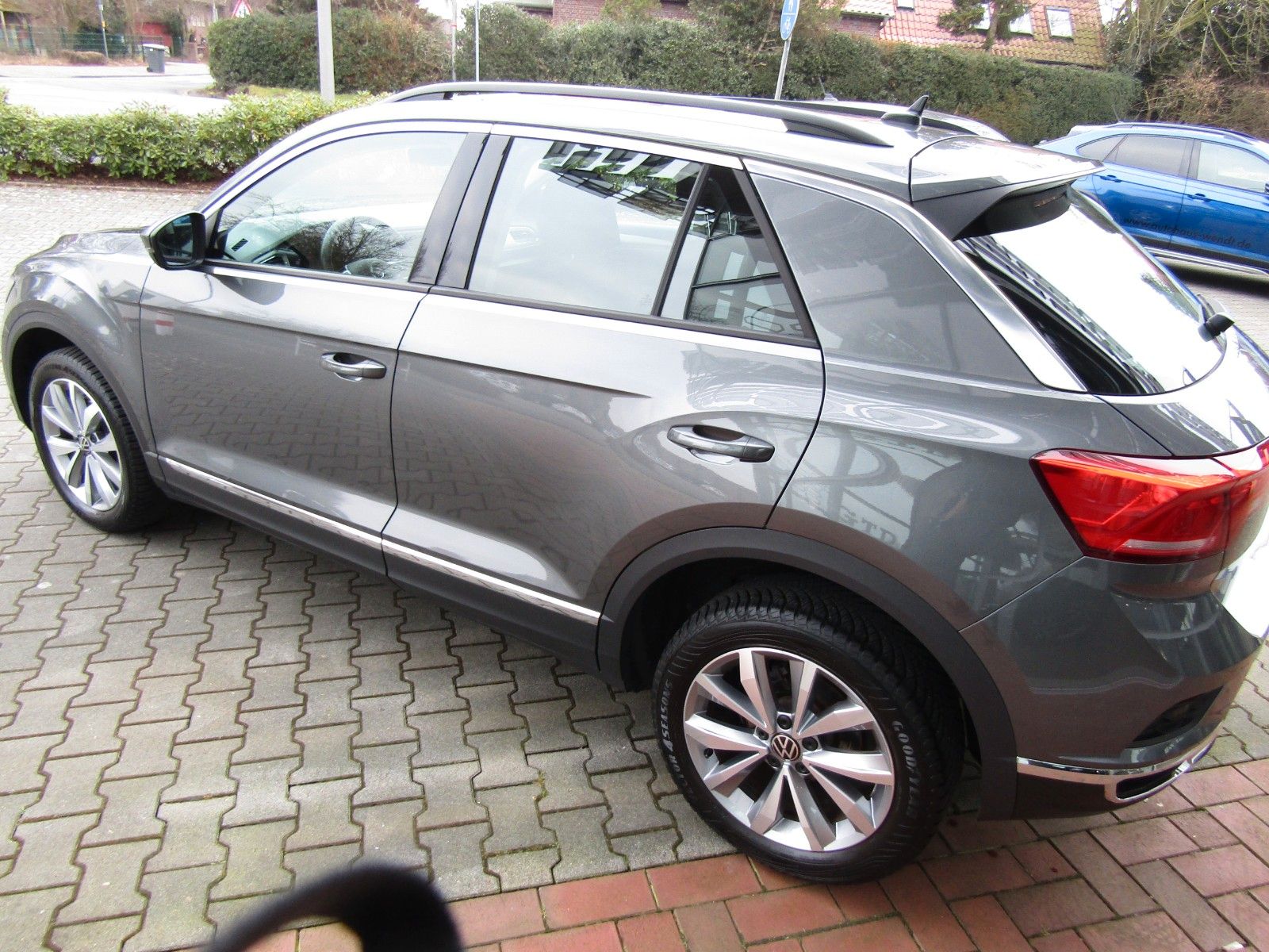Volkswagen T-Roc 1.5 TSI Style - Samsaru's Car Outlet