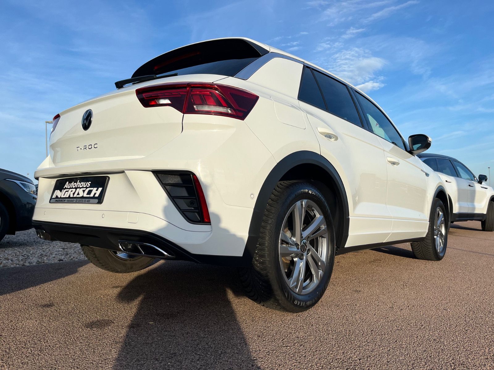 Volkswagen T-Roc R-Line - Samsaru's Car Outlet