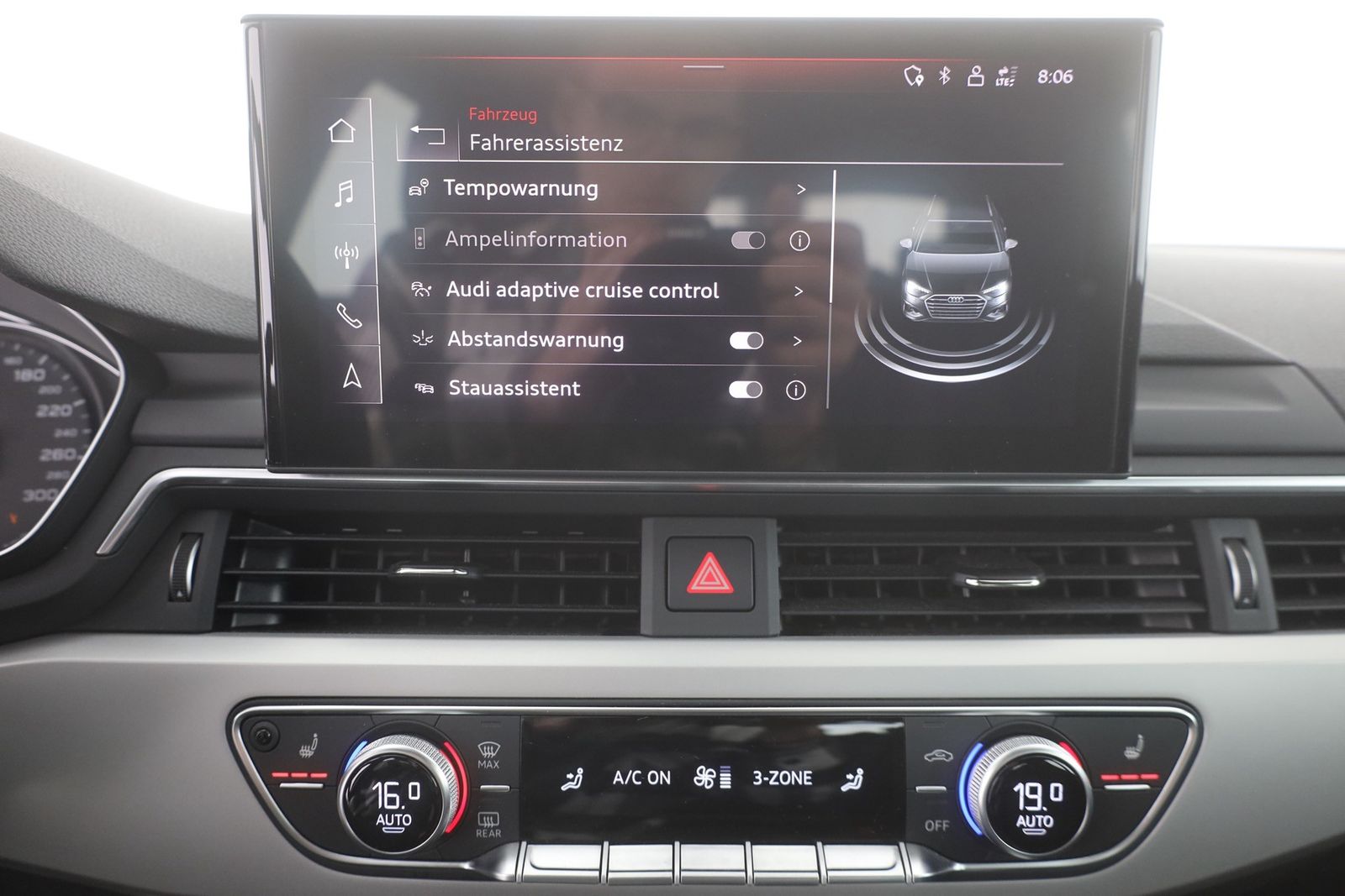 Audi A4 Avant 35 TFSI advanced - Samsaru's Car Outlet