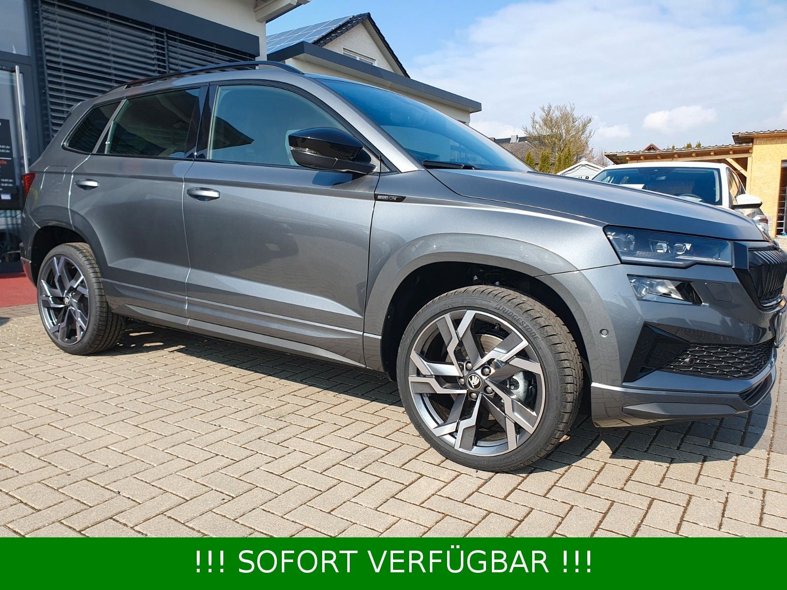 Skoda Karoq 1.5TSI DSG Sportline *19"*AHK*5J. *CANTON*