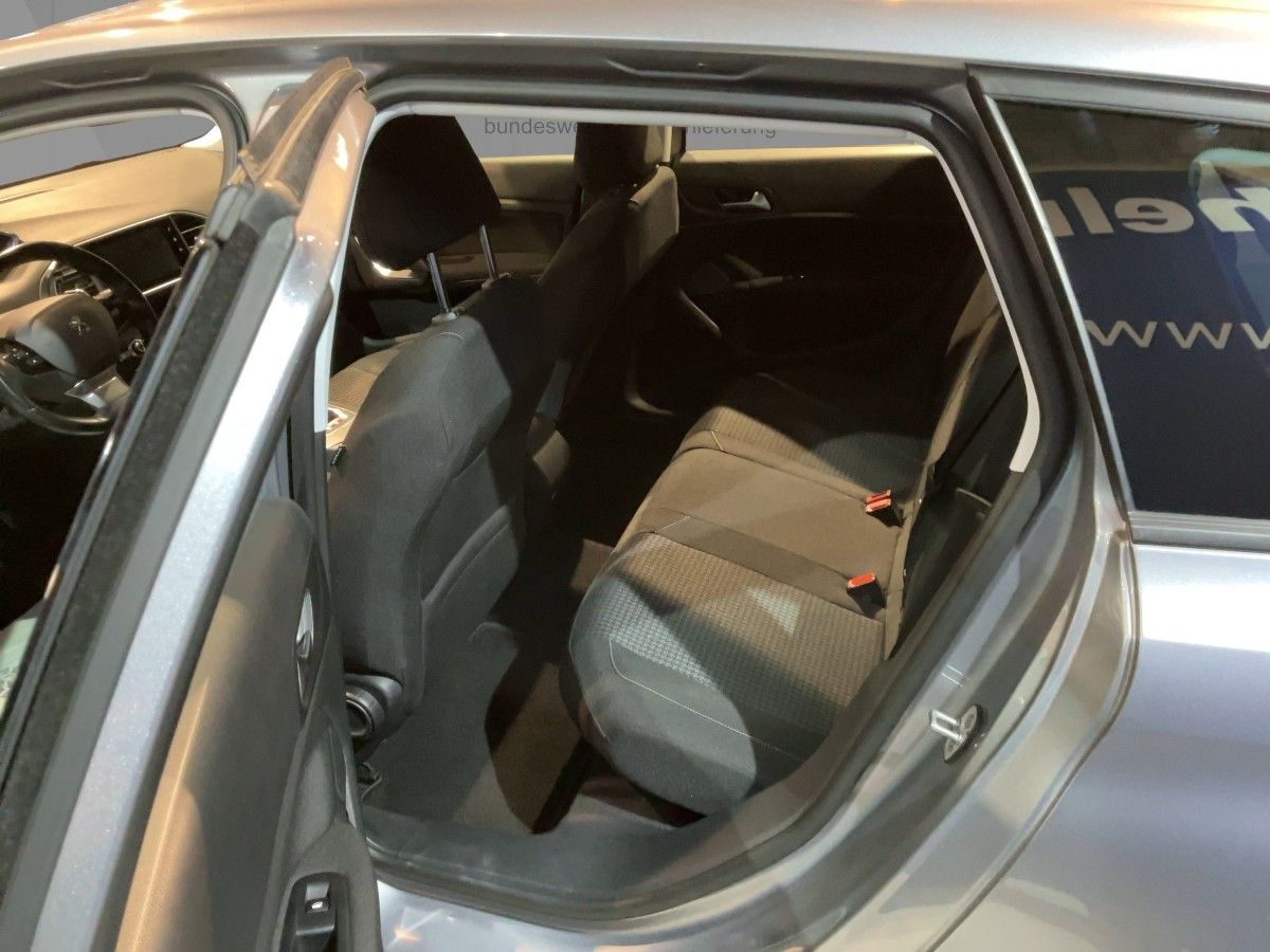 Peugeot 308 - Samsaru's Car Outlet