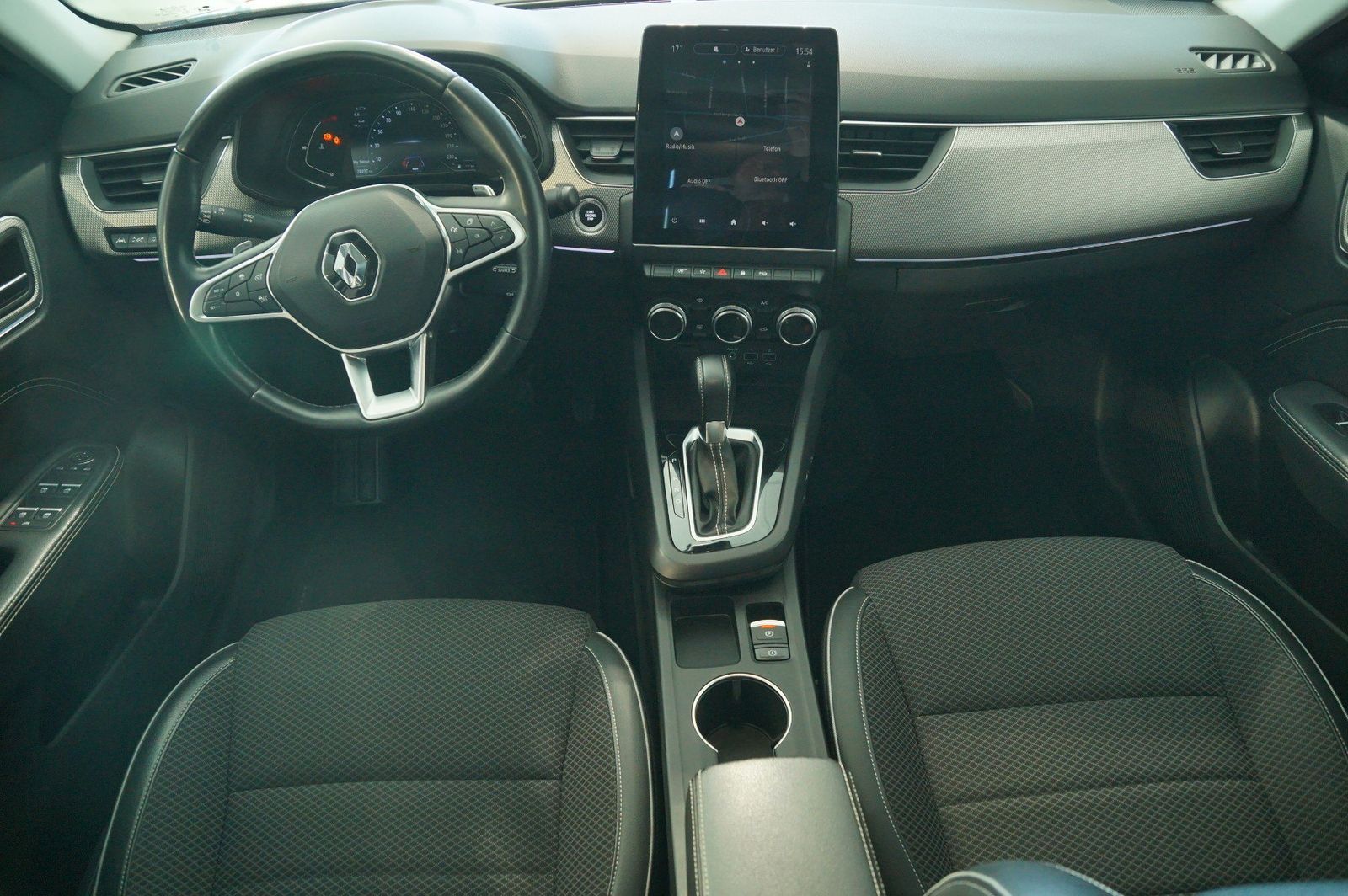 Renault Arkana 1.3 TCe 140 Intens - Samsaru's Car Outlet
