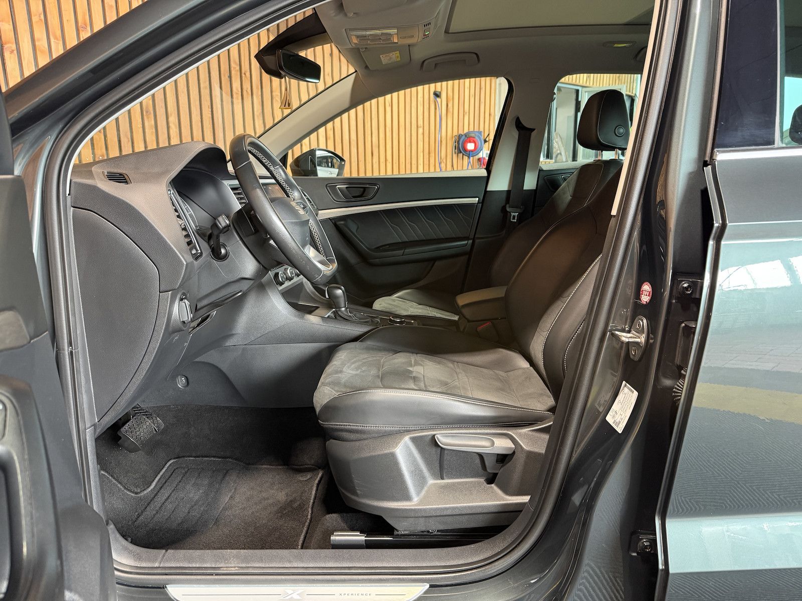 Seat Ateca 2,0 TDI X-Perience DSG *Navi*LED*Kam*AHK