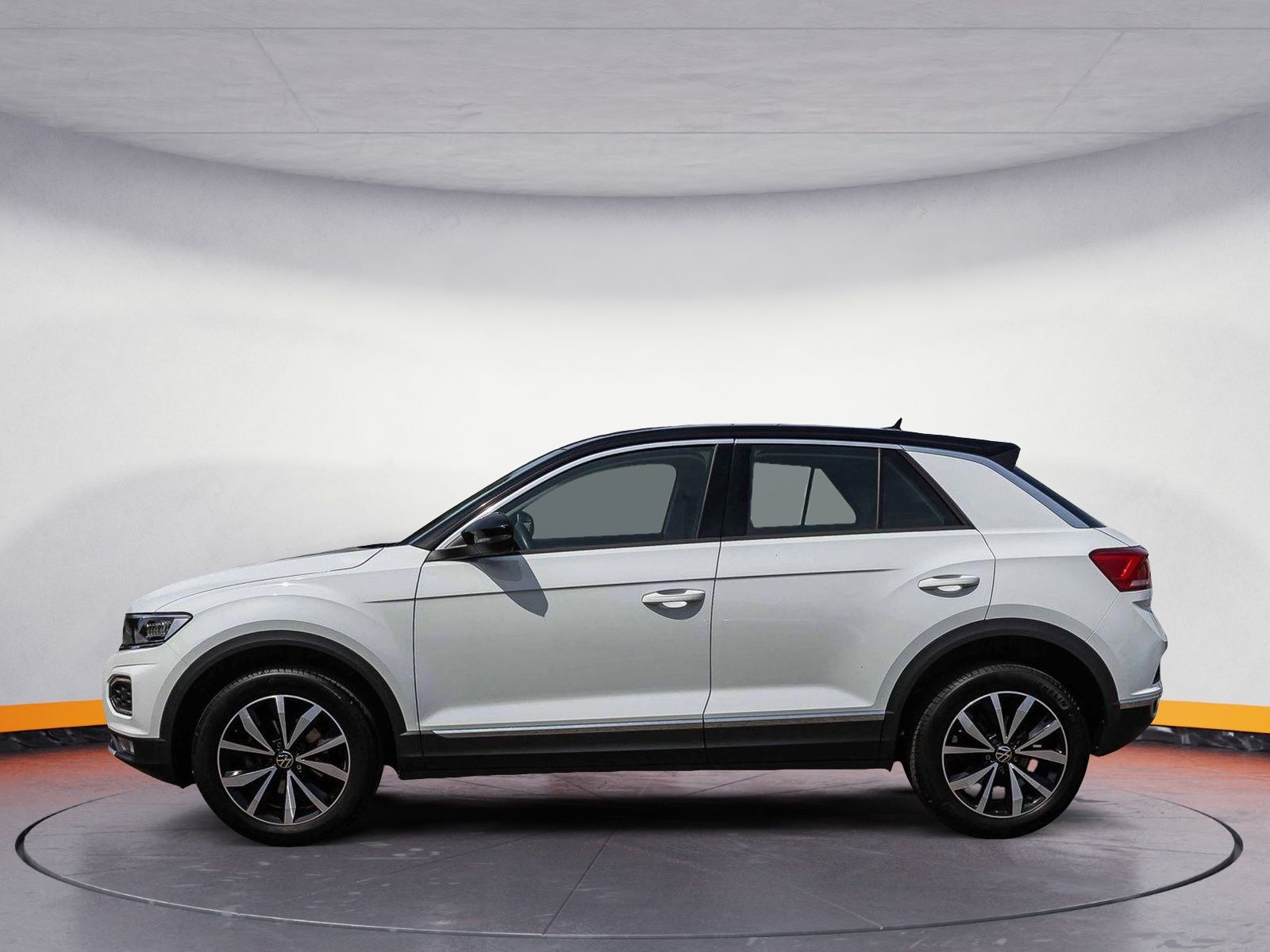 Volkswagen T-Roc 1.0 TSI Style - Samsaru's Car Outlet