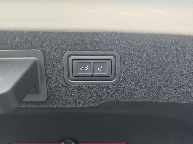 Audi A8 50 TDI qu - Samsaru's Car Outlet