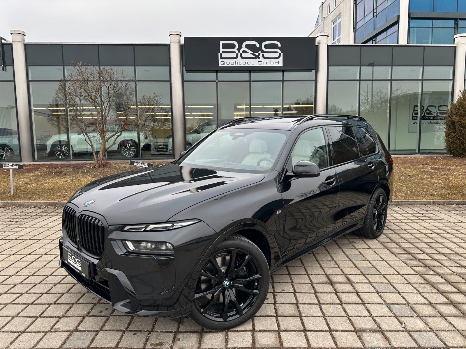 BMW X7 xDr 40d M Sport Pro|Aktivlenk|SkyL|AHK|BEIGE|