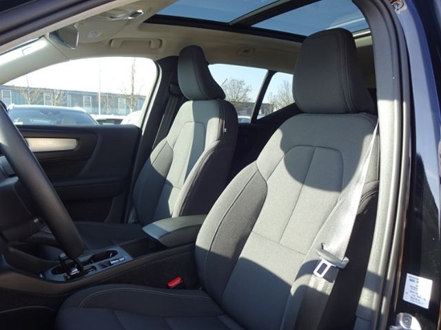 Volvo XC40 T4 Inscription Plug-In 2WD AHK ACC PANO