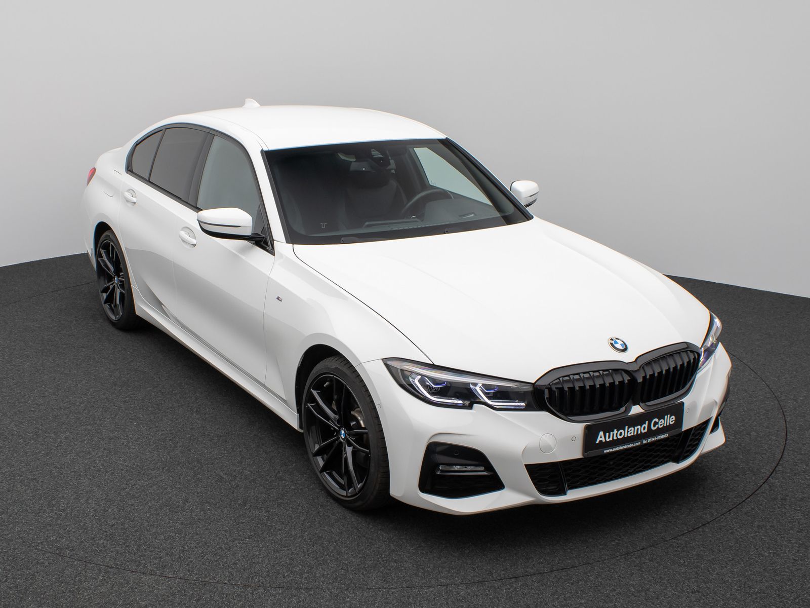 BMW 320e M Sport - Samsaru's Car Outlet