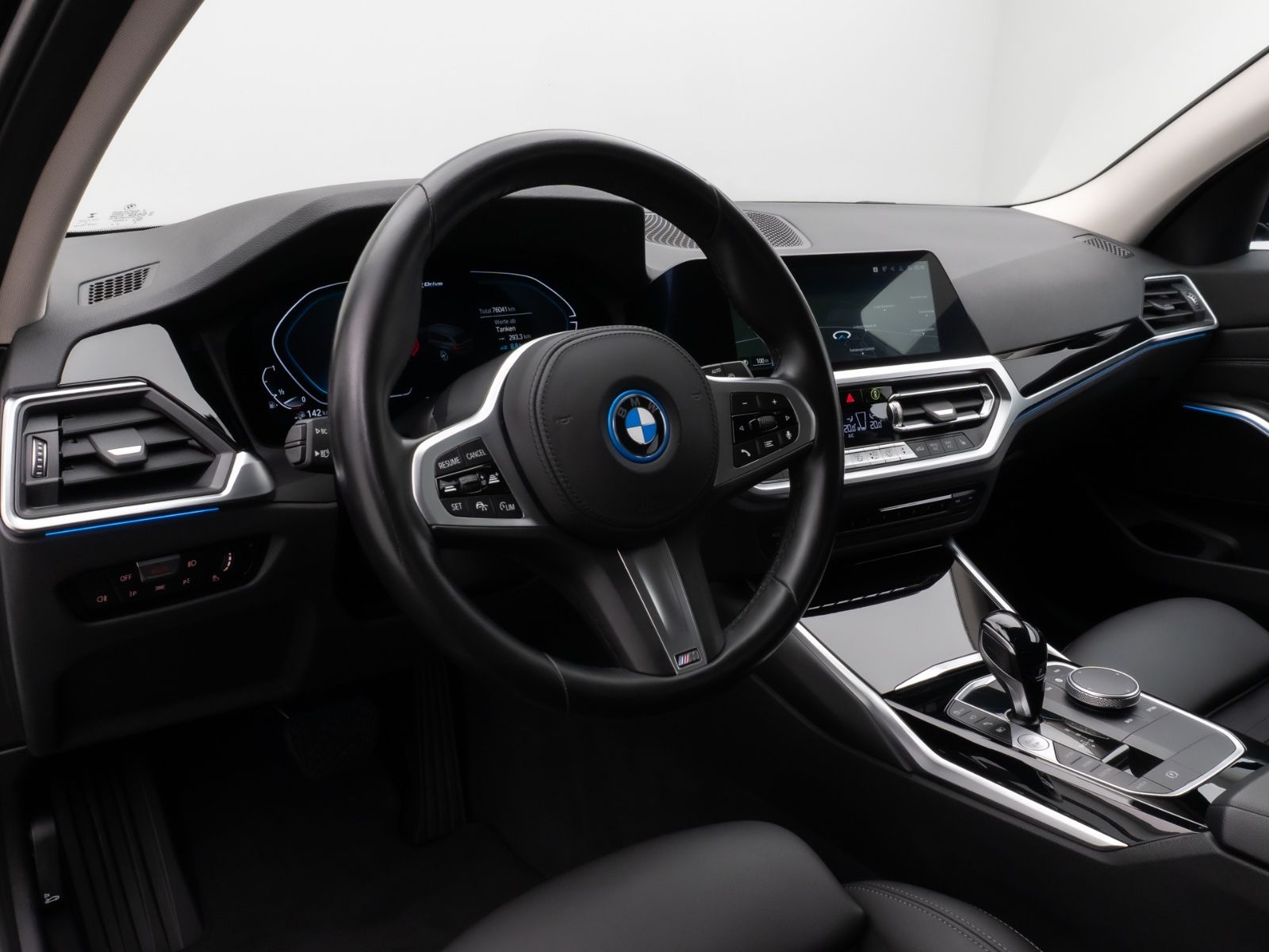 BMW 330e xD Sport Line 360°DAB Stop&Go LED Alarm AHK