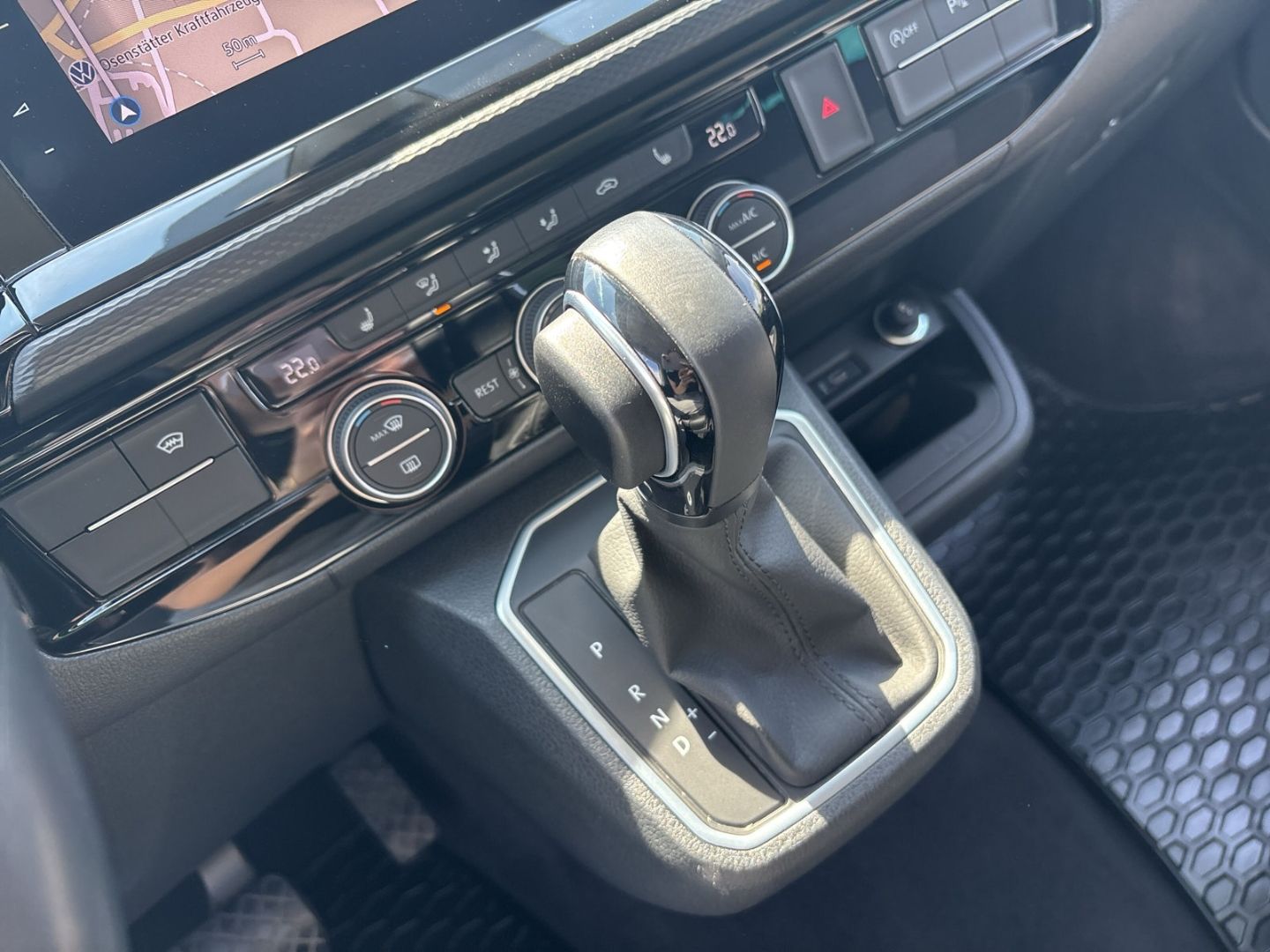 Volkswagen T6.1 Multivan 2,0 TDI Generation SIX 4M LED Kame