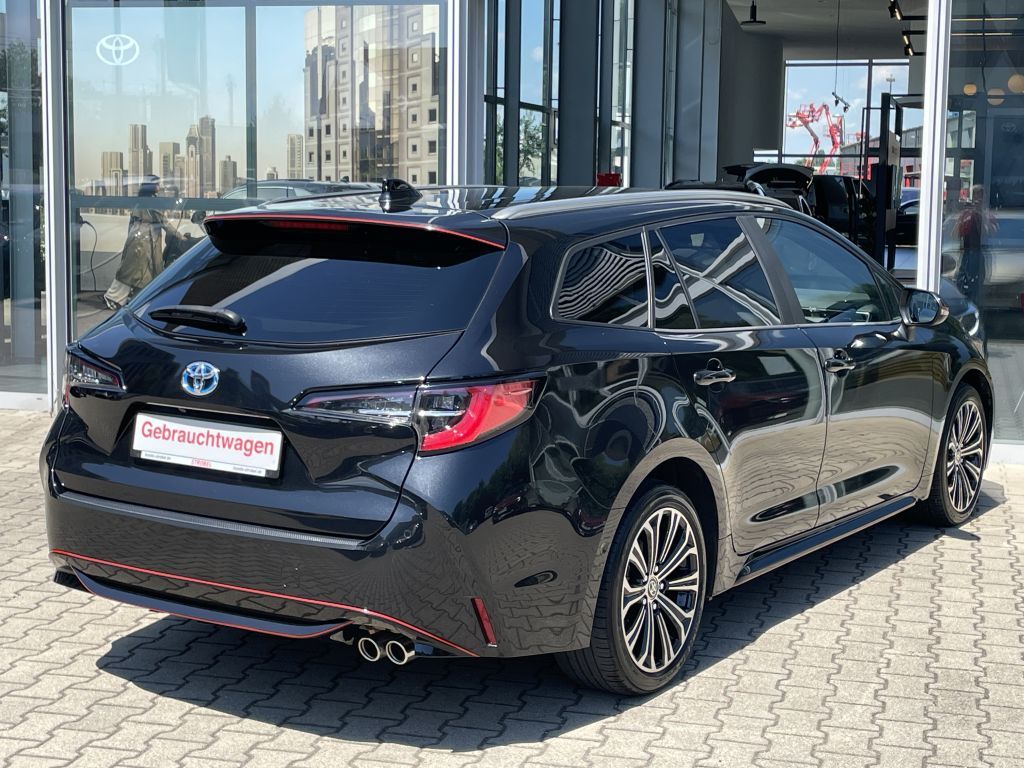 Toyota Corolla 2.0 Hybrid - Samsaru's Car Outlet