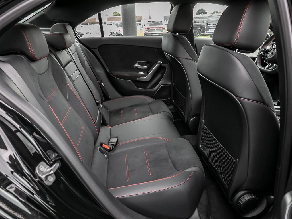 Mercedes-Benz A 200 AMG Premium Black Line - Samsaru's Car Outlet