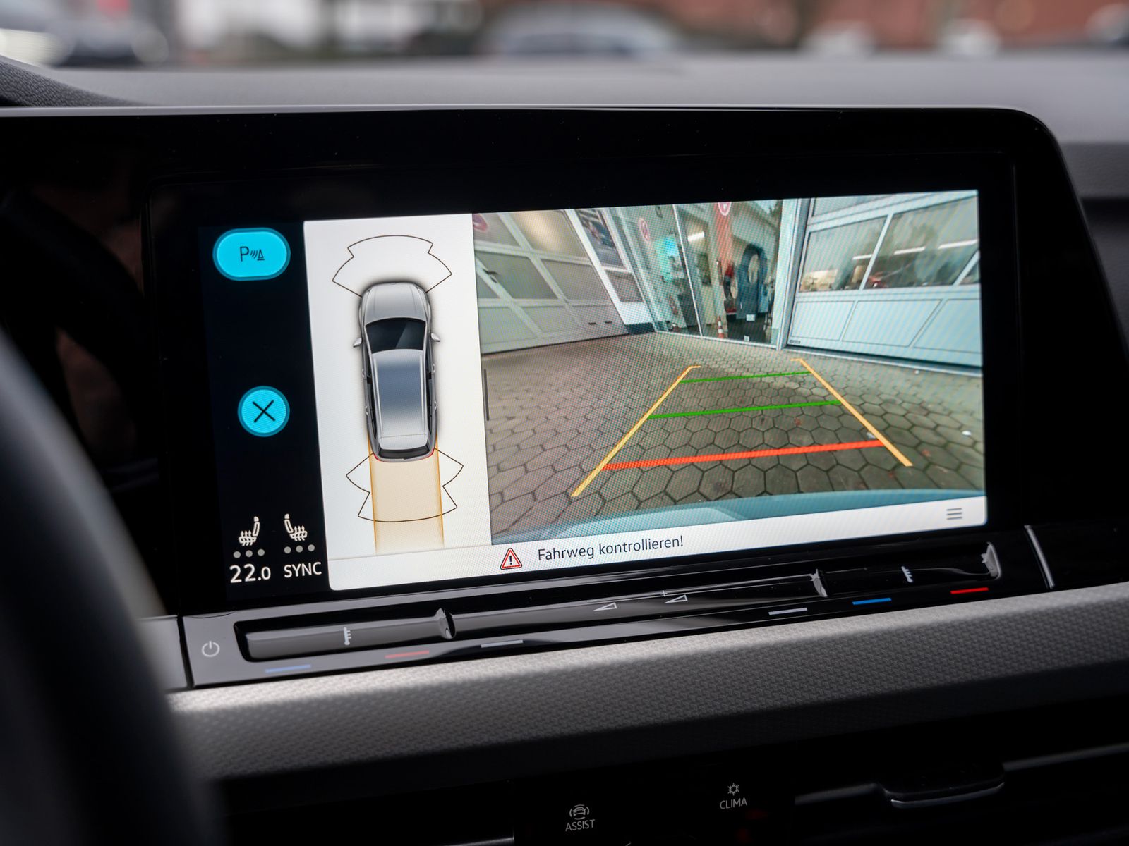 Volkswagen Golf Variant MOVE 1.0 Life - Samsaru's Car Outlet