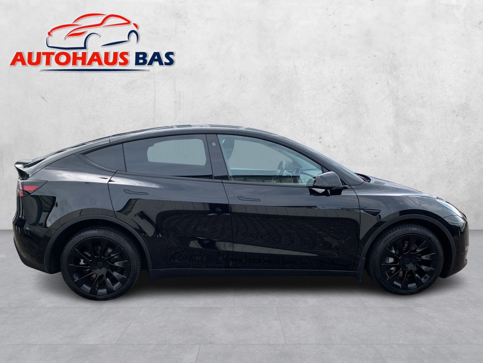 Tesla Model Y Long Range AWD* 1.Hand * Mwst ausweisbar