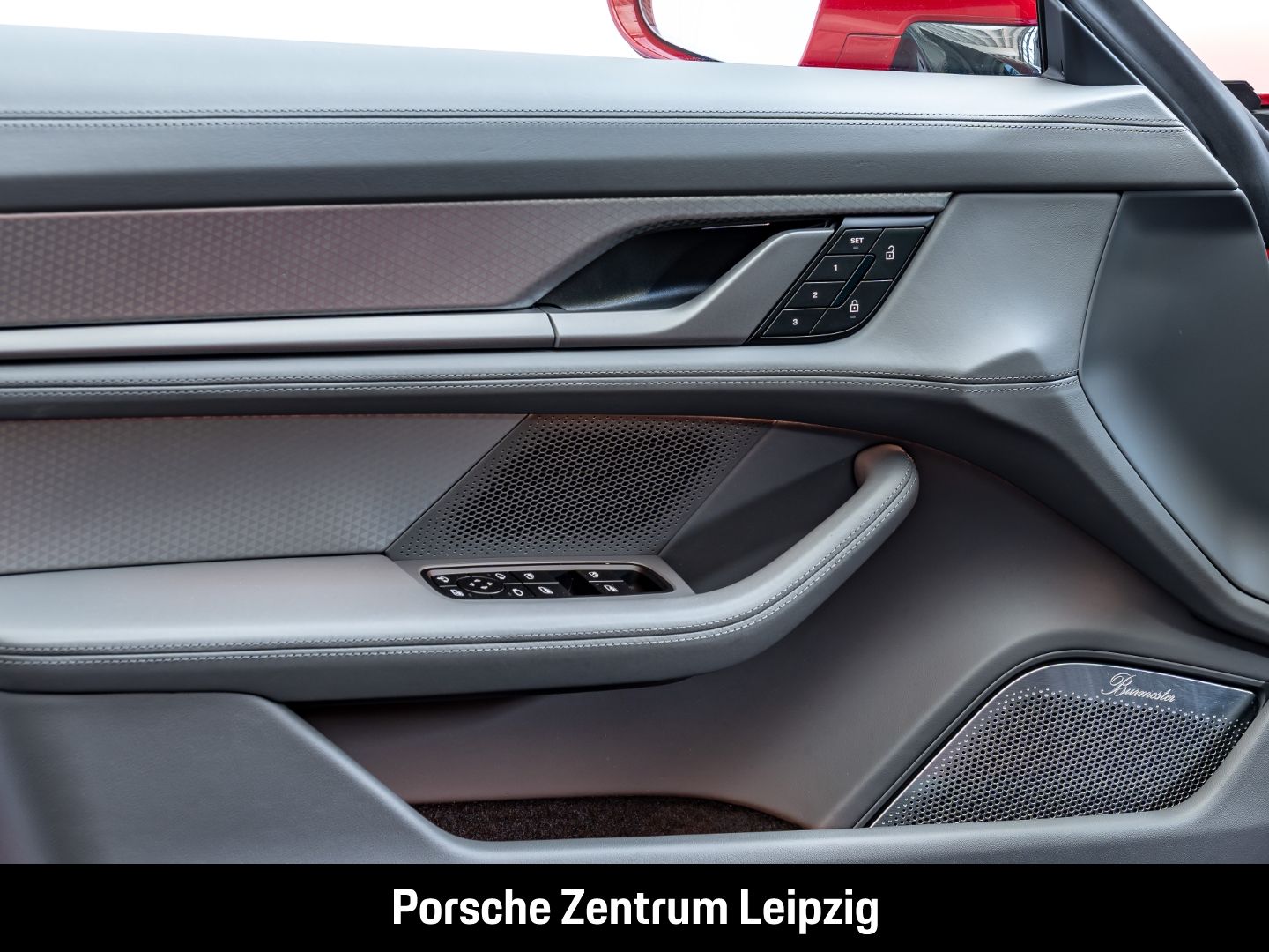 Porsche Taycan Turbo S Cross Turismo Burmester PCCB