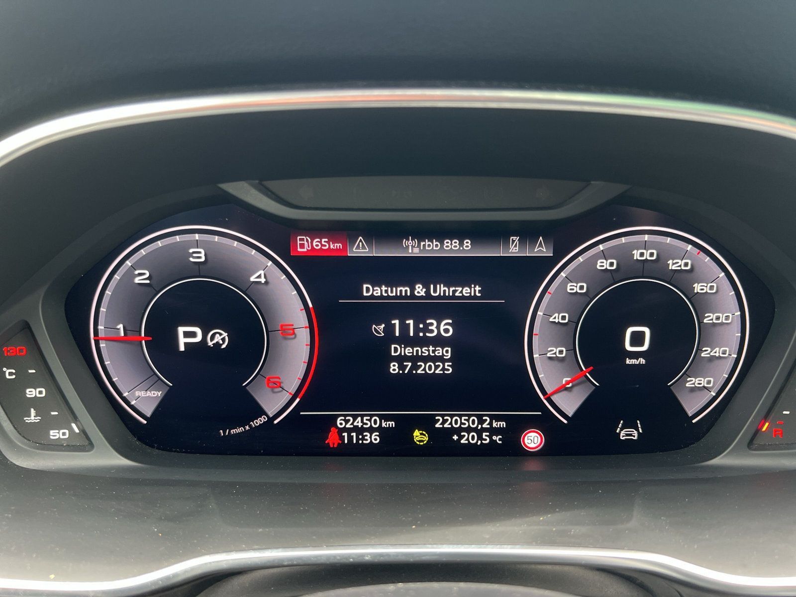 Audi Q3 S line 35 TDI quattro - Samsaru's Car Outlet