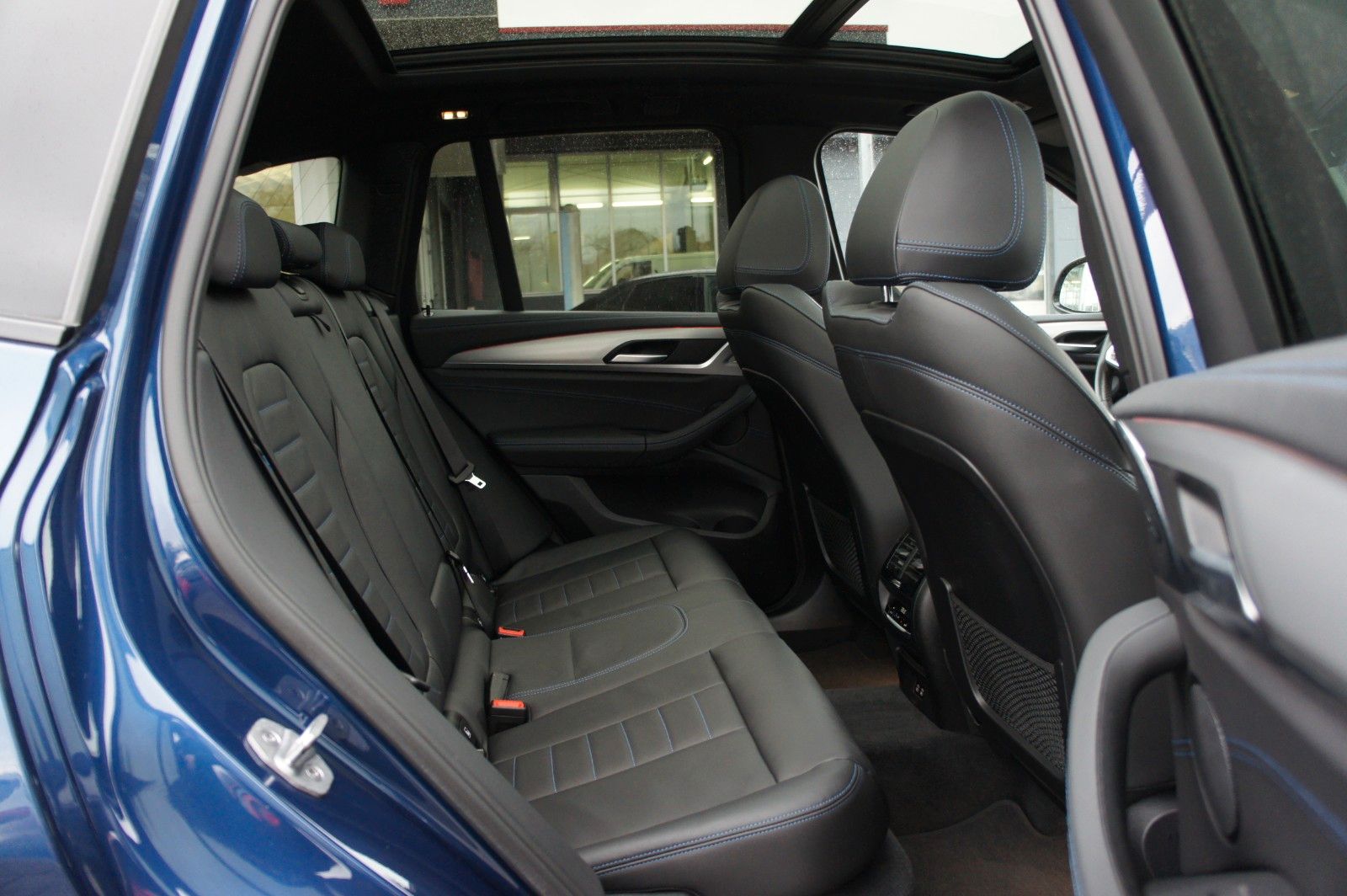 BMW X3 30d xDrive *M-SPORT*STANDHZG*360°*AHK*