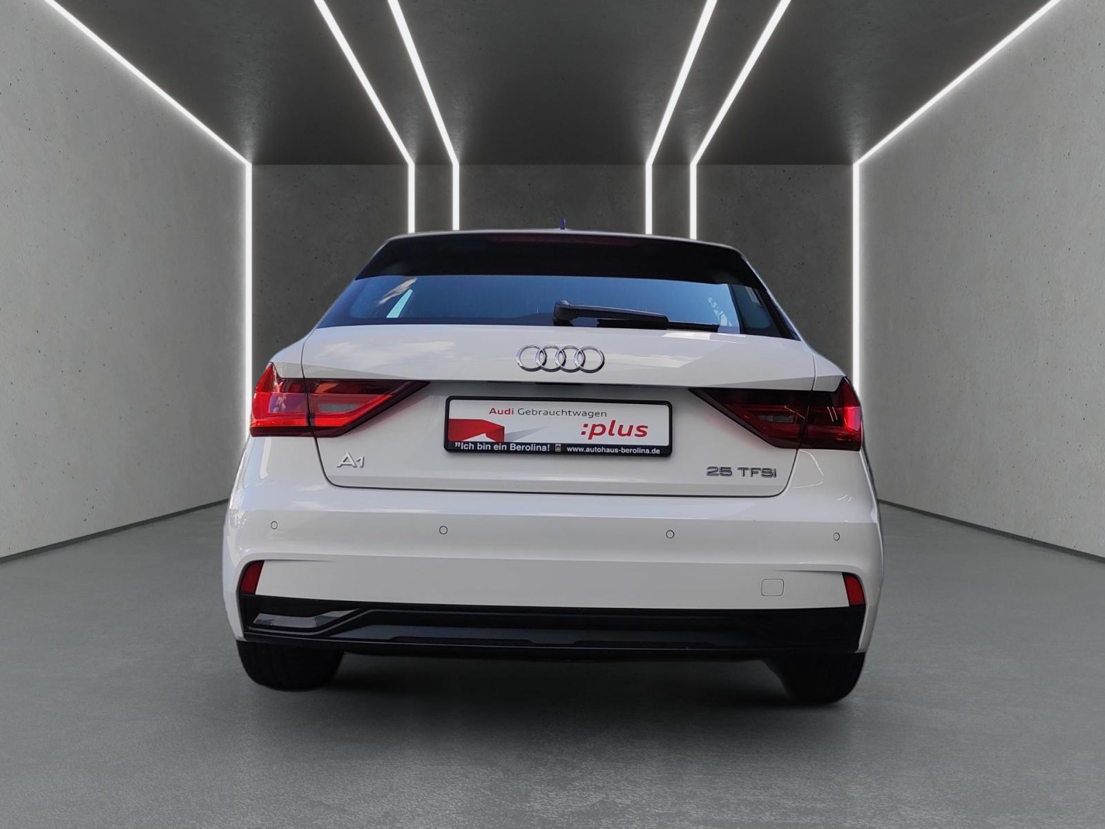 Audi A1 Sportback 25 TFSI S line - Samsaru's Car Outlet