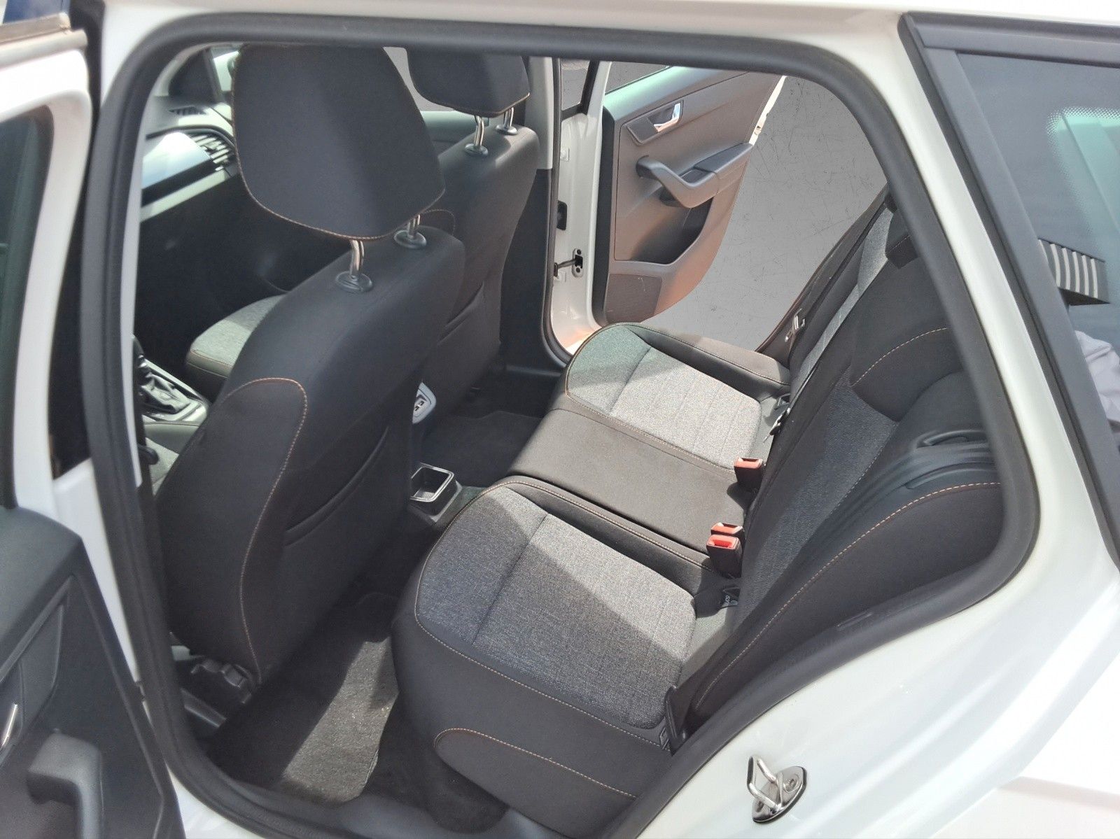 Skoda Fabia Combi TSI DSG - Samsaru's Car Outlet