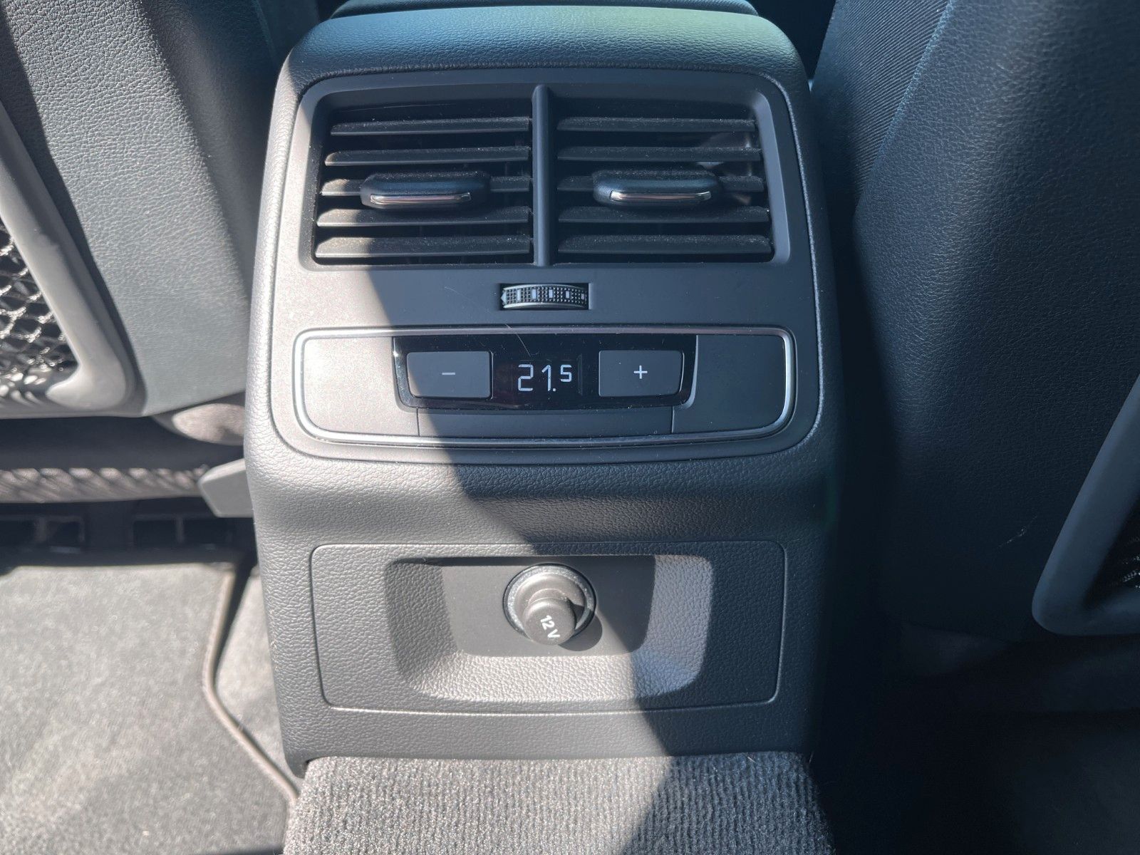 Audi A4 40 TDI quattro advanced - Samsaru's Car Outlet