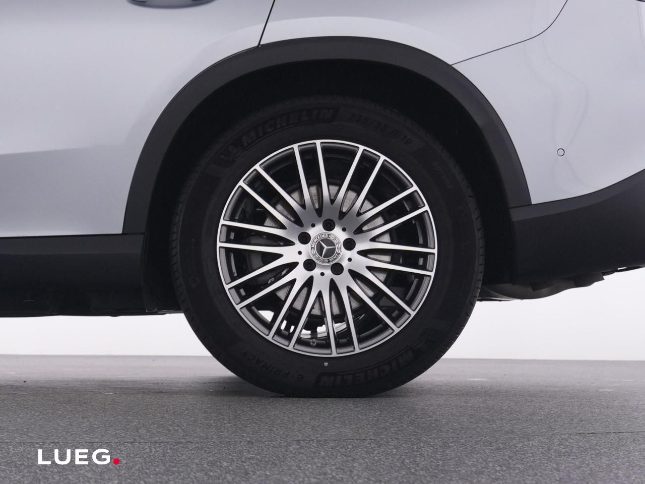 Mercedes-Benz GLC 220 d 4M AVANTGARDE+19''+PANO+AHK+DIG.LIGHT+