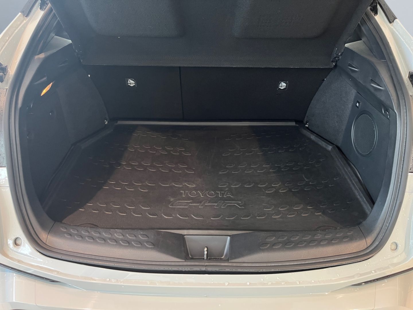 Toyota C-HR 2.0 Hybrid GR Sport - Samsaru's Car Outlet