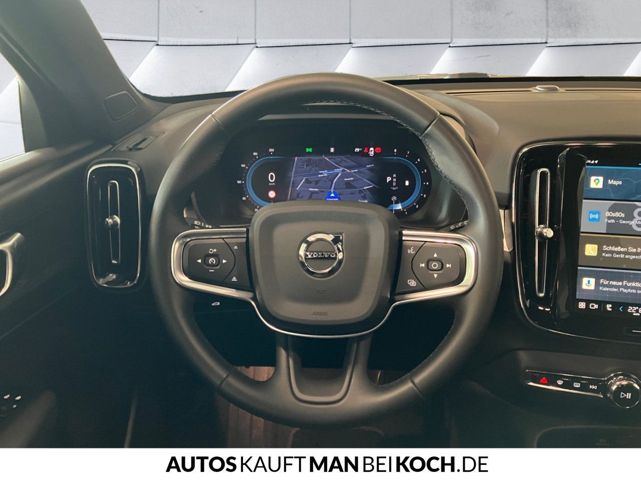 Volvo XC40 B3 DKG Core AHK LED SHZ/LHZ NAVI PDC/CAM!