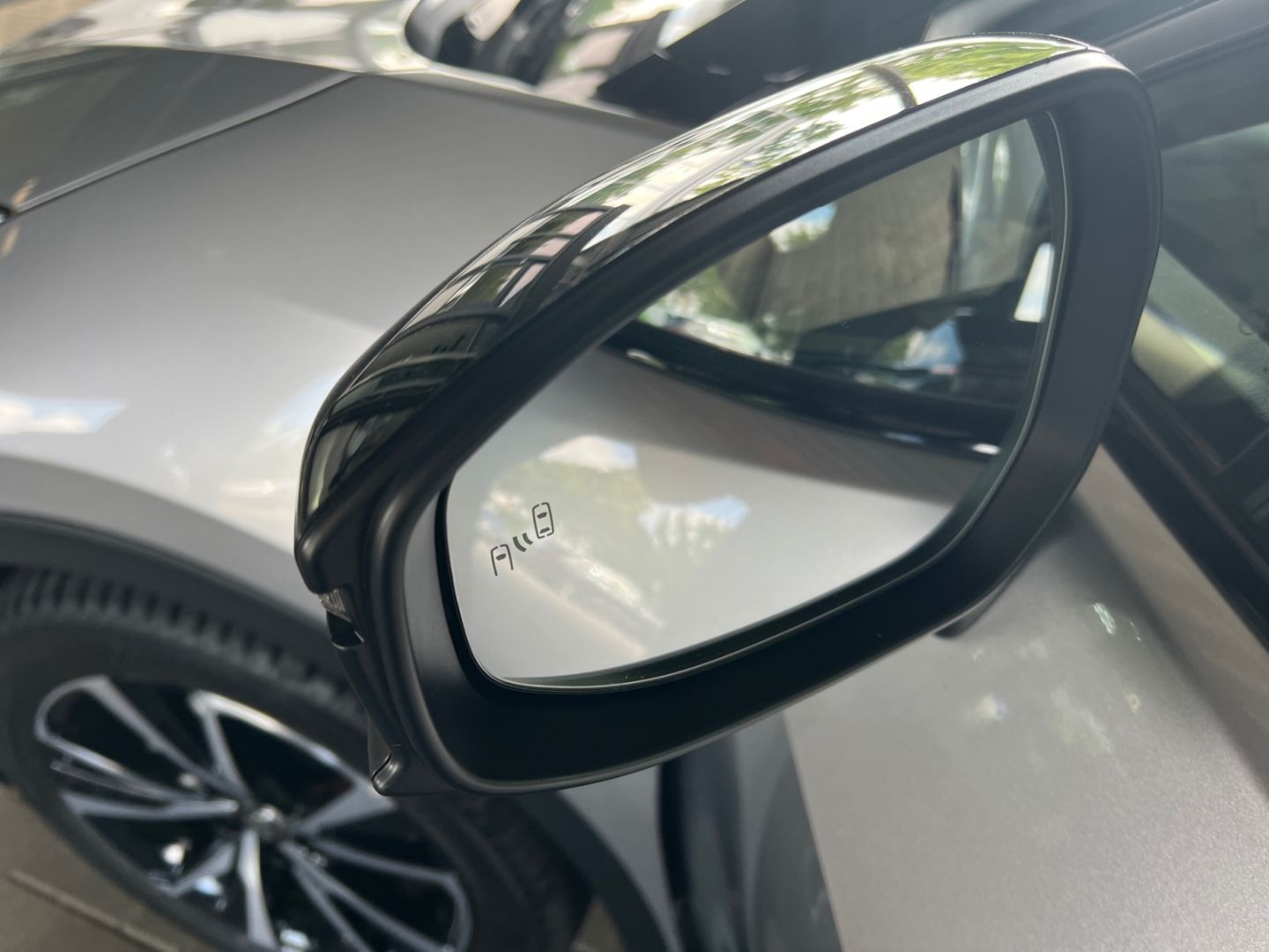 Toyota C-HR 1.8 Hybrid Team D *LED*el. Heck*ACC*CAM*SHZ