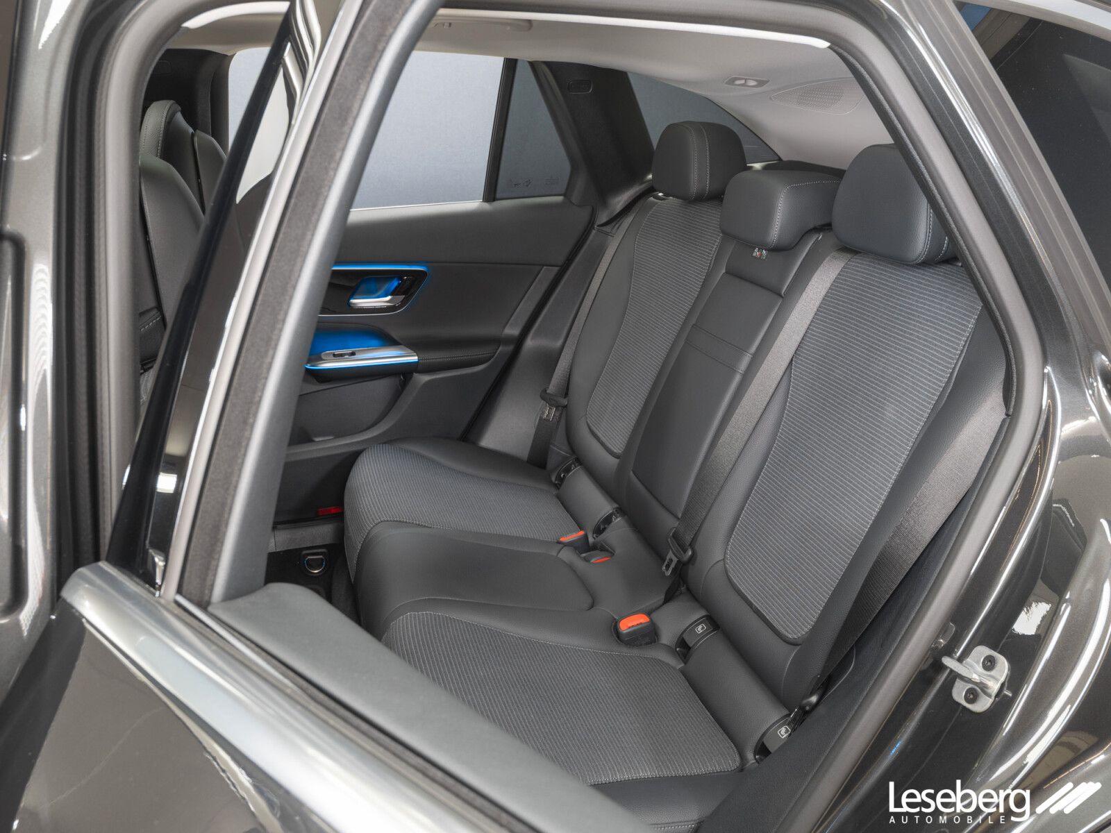 Mercedes-Benz GLC 300 e 4M Avantgarde - Samsaru's Car Outlet