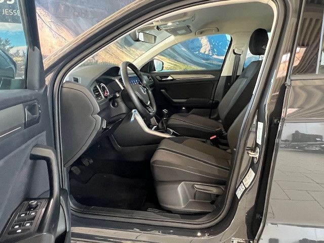Volkswagen T-ROC Style - Samsaru's Car Outlet