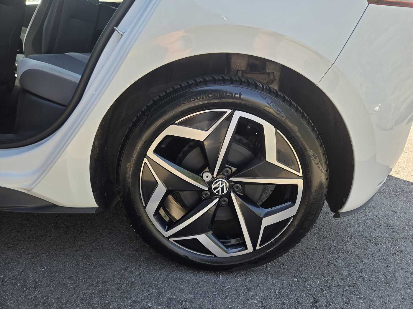Volkswagen ID.3 Pro Business - Samsaru's Car Outlet