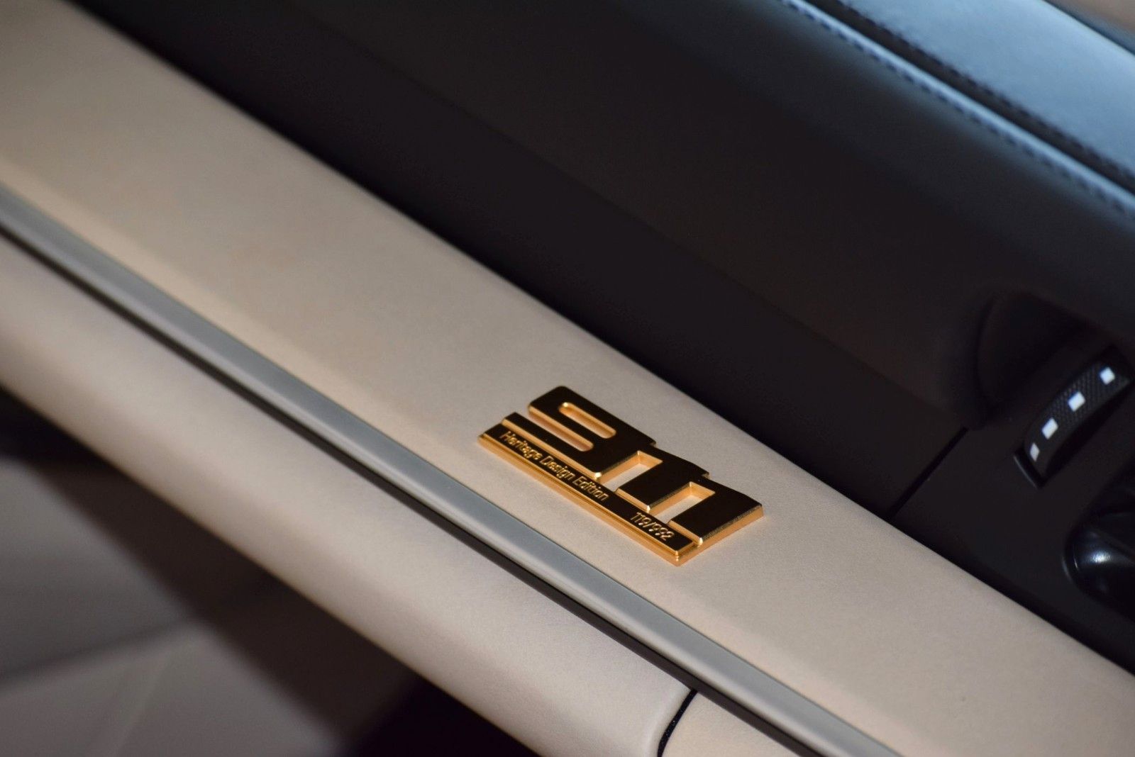 Porsche 992 Heritage Design Edition - Samsaru's Car Outlet