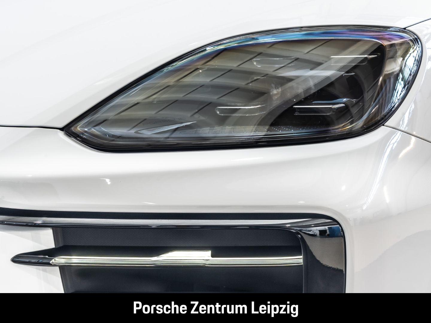 Porsche Cayenne E-Hybrid el.AHK InnoDrive Luft BOSE 360G
