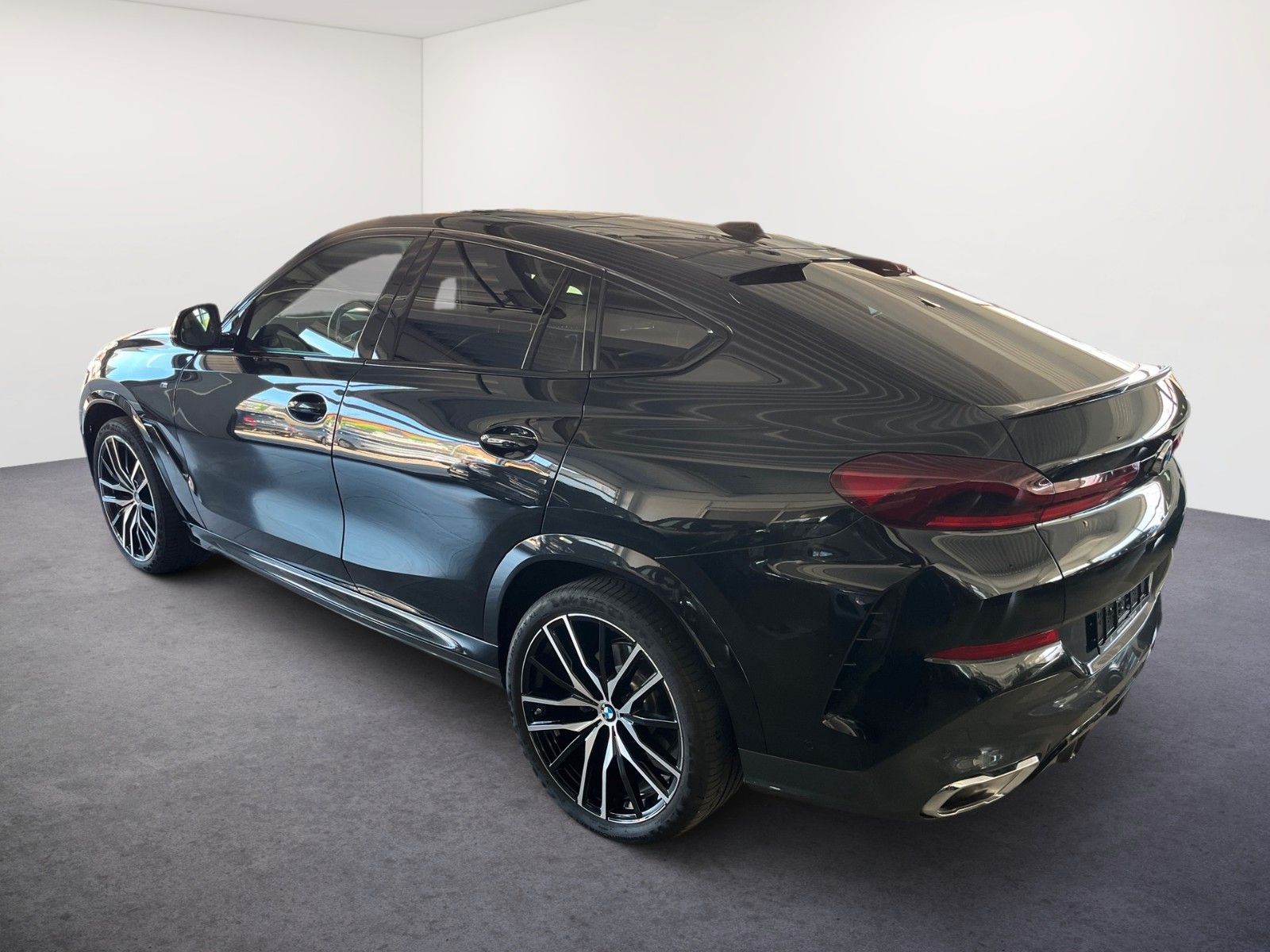 BMW X6 xDrive 40d M SPORT/LED/AHK/PANO-DA/H&K