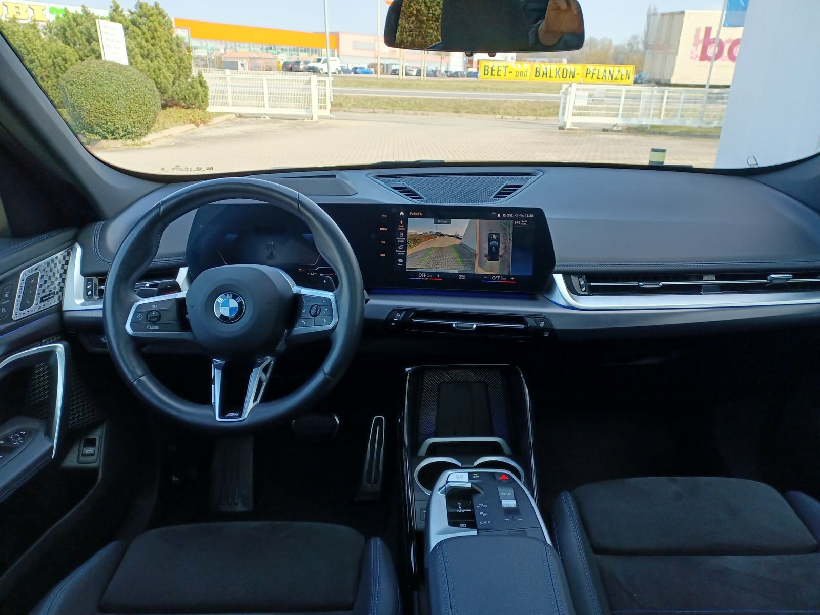 BMW X1 xDrive23d M Sportpaket - Samsaru's Car Outlet